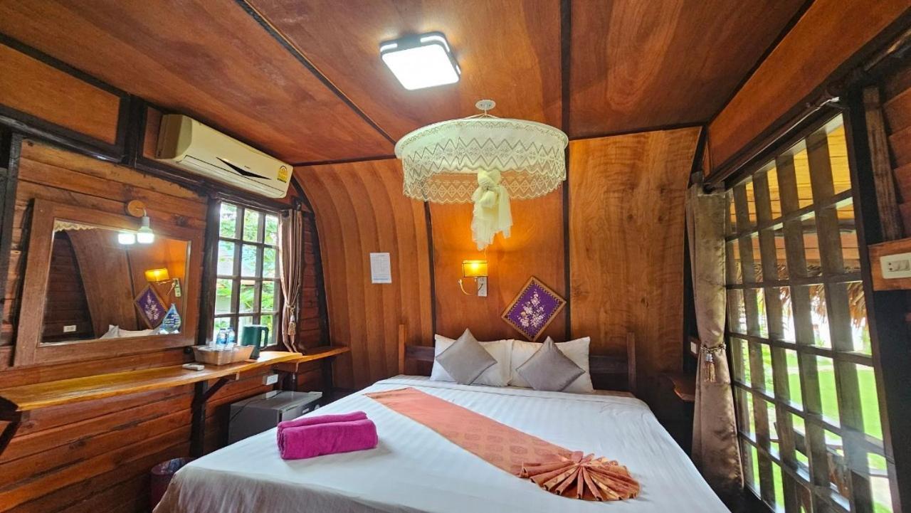 Eden Lanta Bungalow เกาะลันตา ภายนอก รูปภาพ