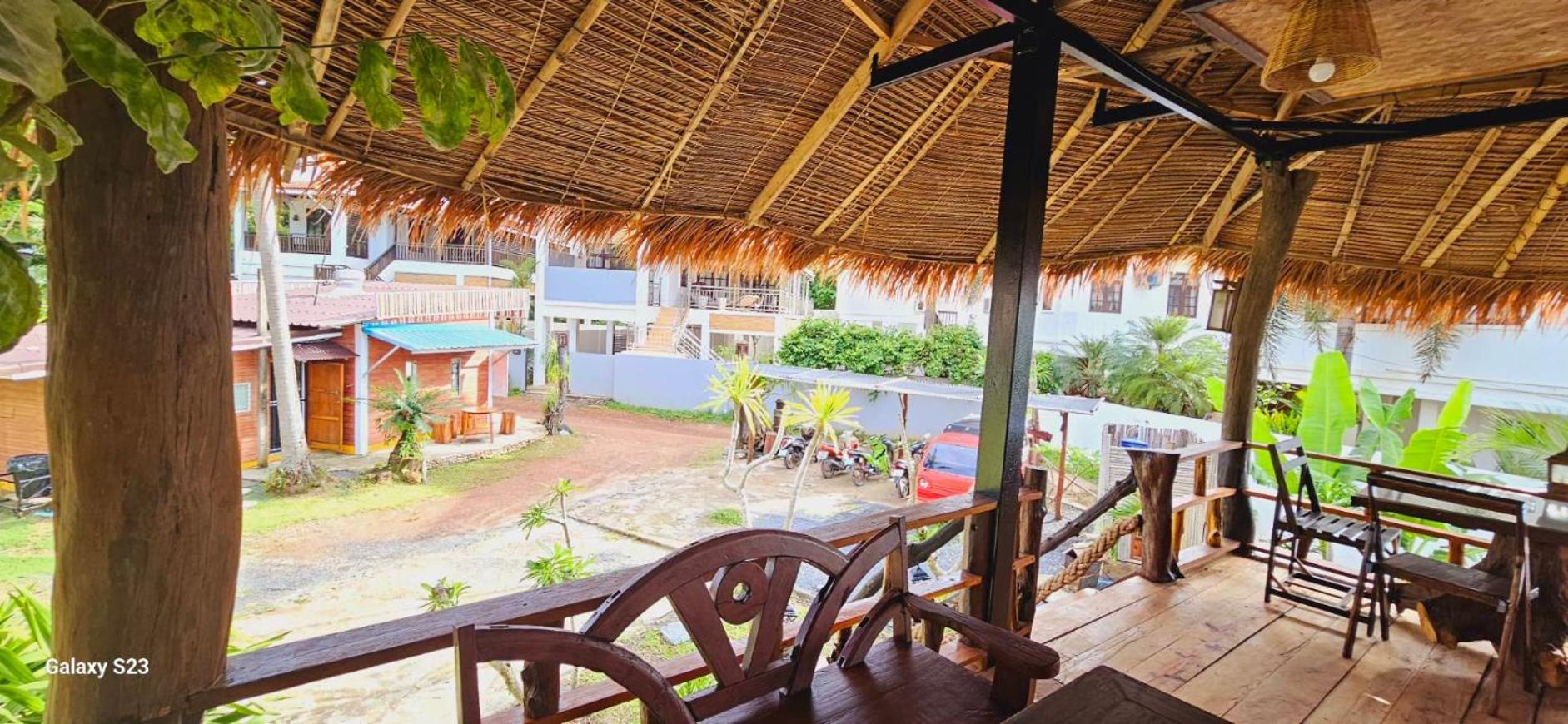 Eden Lanta Bungalow เกาะลันตา ภายนอก รูปภาพ
