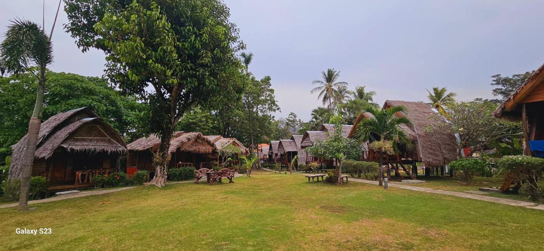 Eden Lanta Bungalow เกาะลันตา ภายนอก รูปภาพ